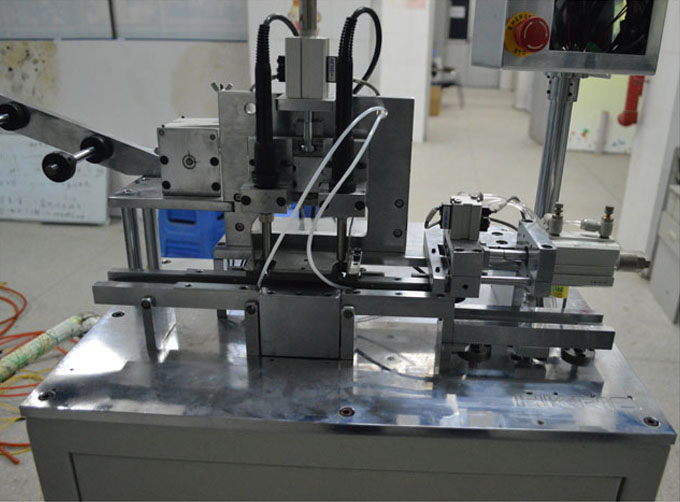 Automatic tin soldering machine for motor end cover